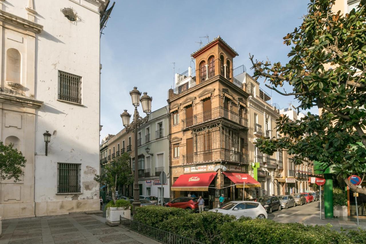 Duplex Jesus Gran Poder 4. Plaza De La Gavidia Sevilla Eksteriør bilde